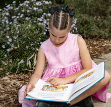 Load image into Gallery viewer, Bella Bow on a Clip